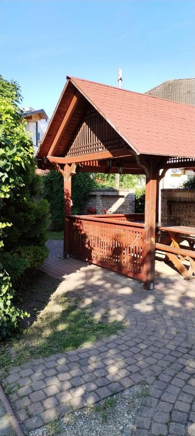 Rozsakert Apartmanhaz Hajduszoboszlo Bagian luar foto