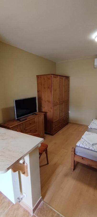 Rozsakert Apartmanhaz Hajduszoboszlo Bagian luar foto