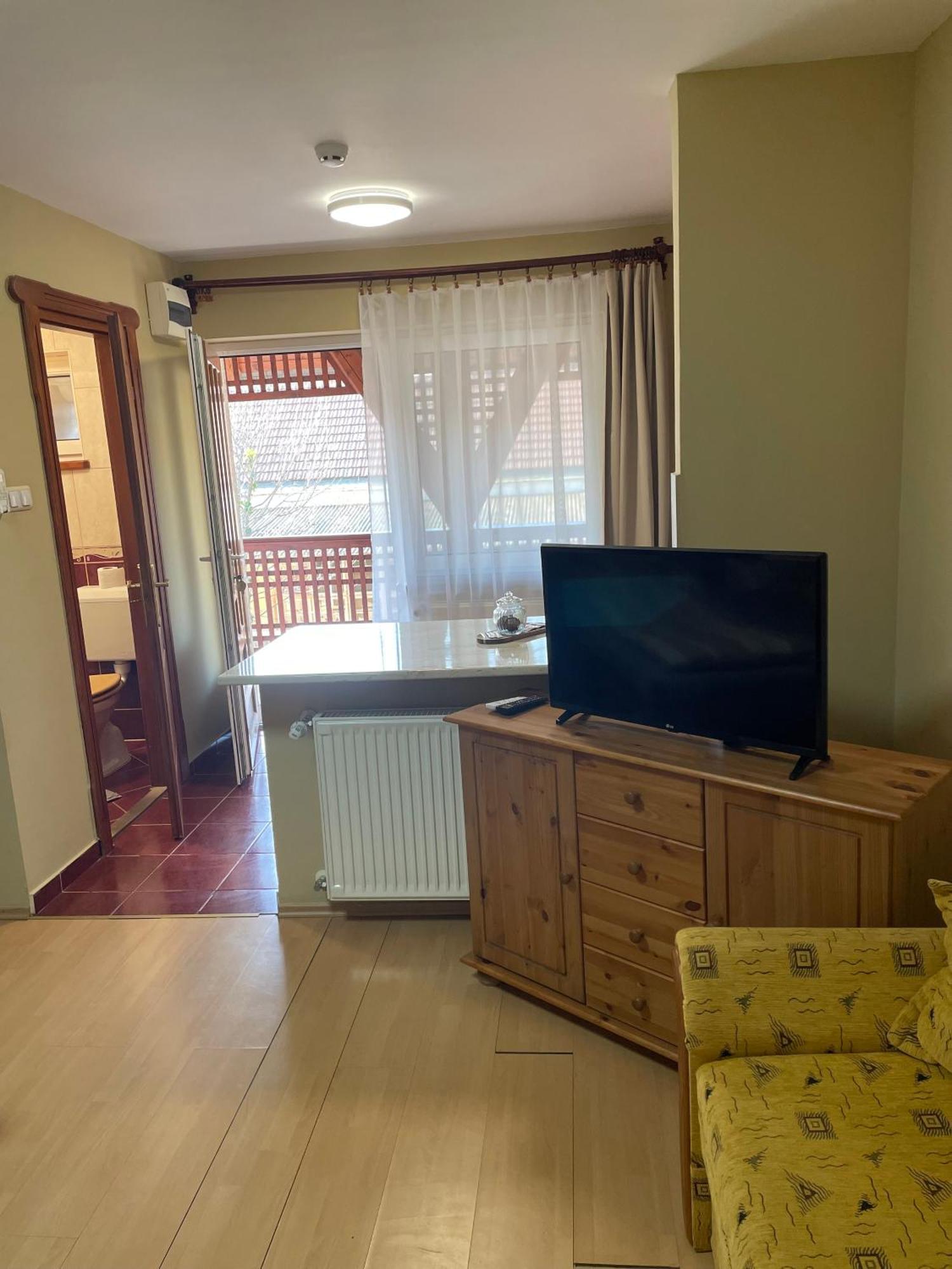 Rozsakert Apartmanhaz Hajduszoboszlo Bagian luar foto