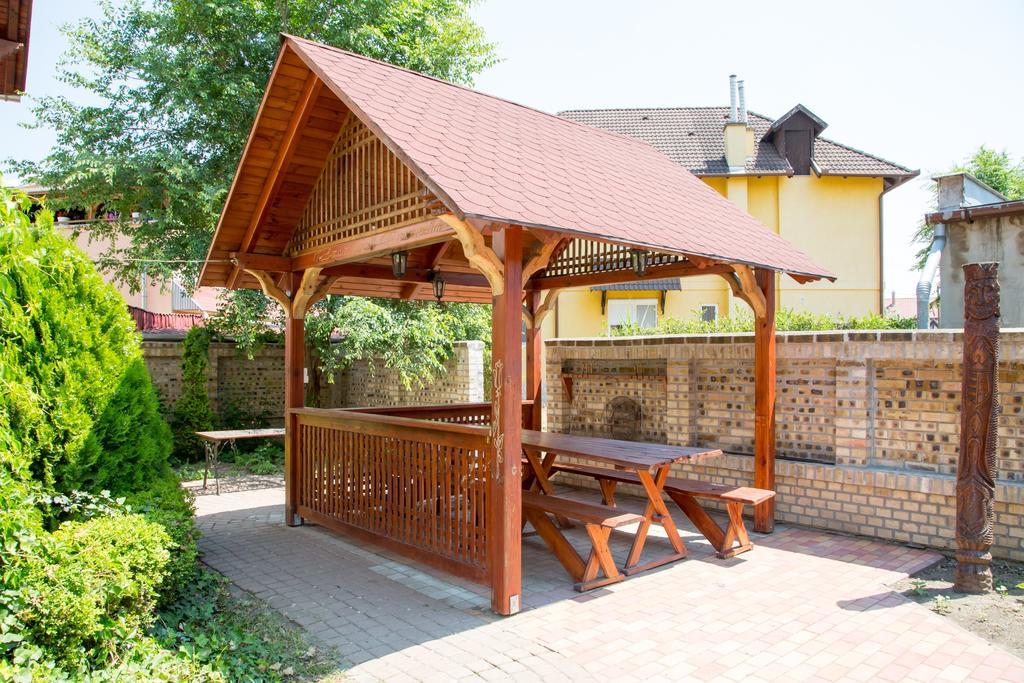 Rozsakert Apartmanhaz Hajduszoboszlo Bagian luar foto